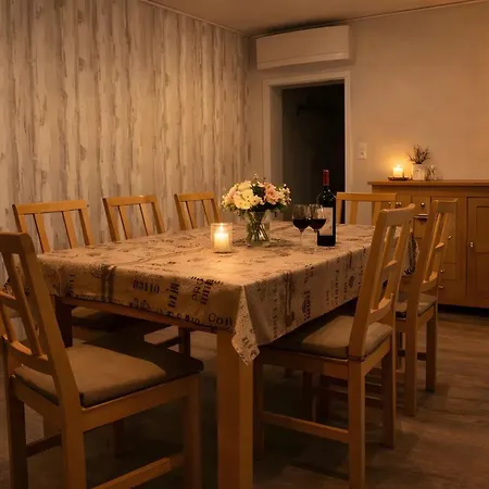 Fuer 4 Personen 110 M² بيت للعطل Kestert
