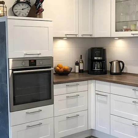 بيت للعطل Fuer 4 Personen 110 M² Kestert